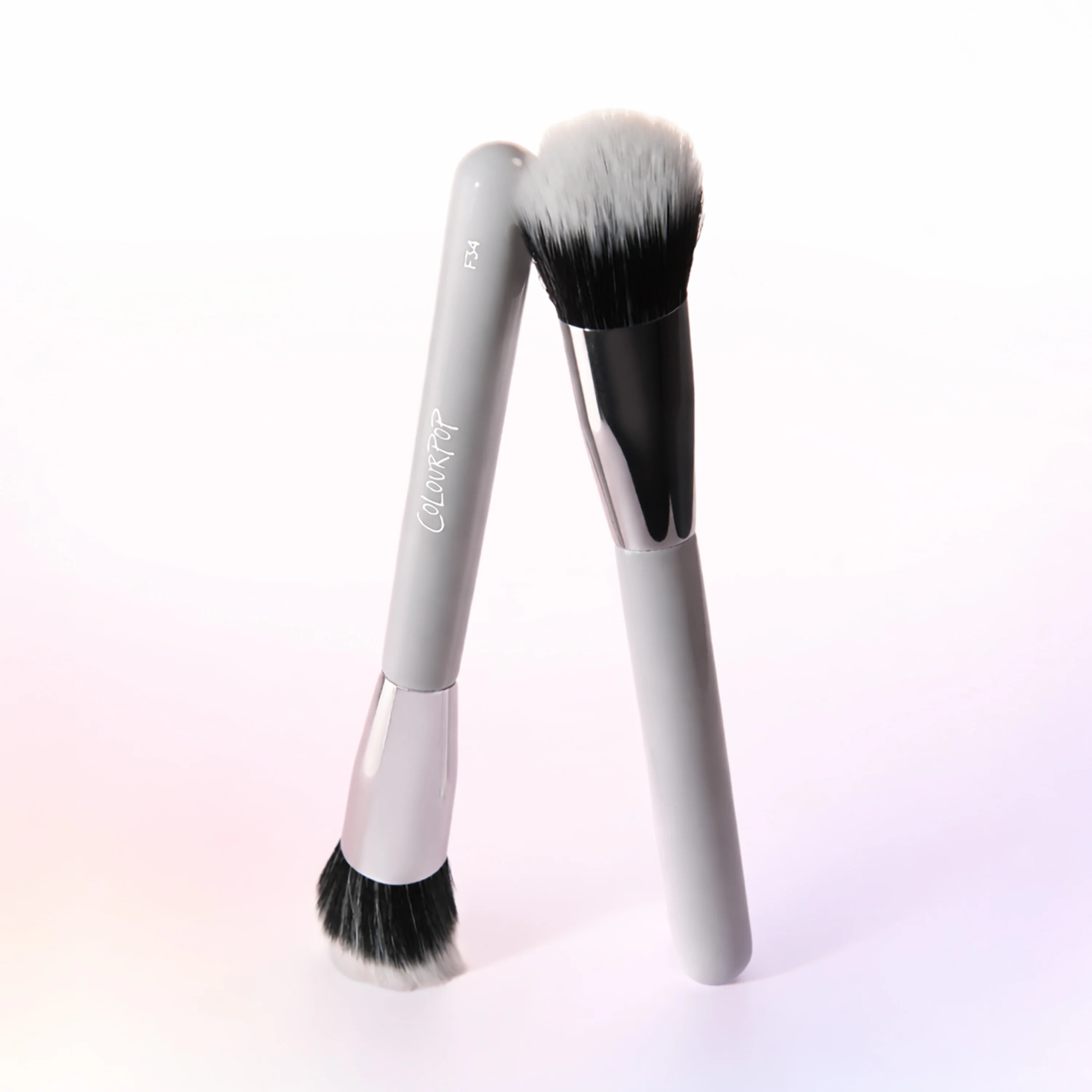 Angled Blending Face Brush - Image 5